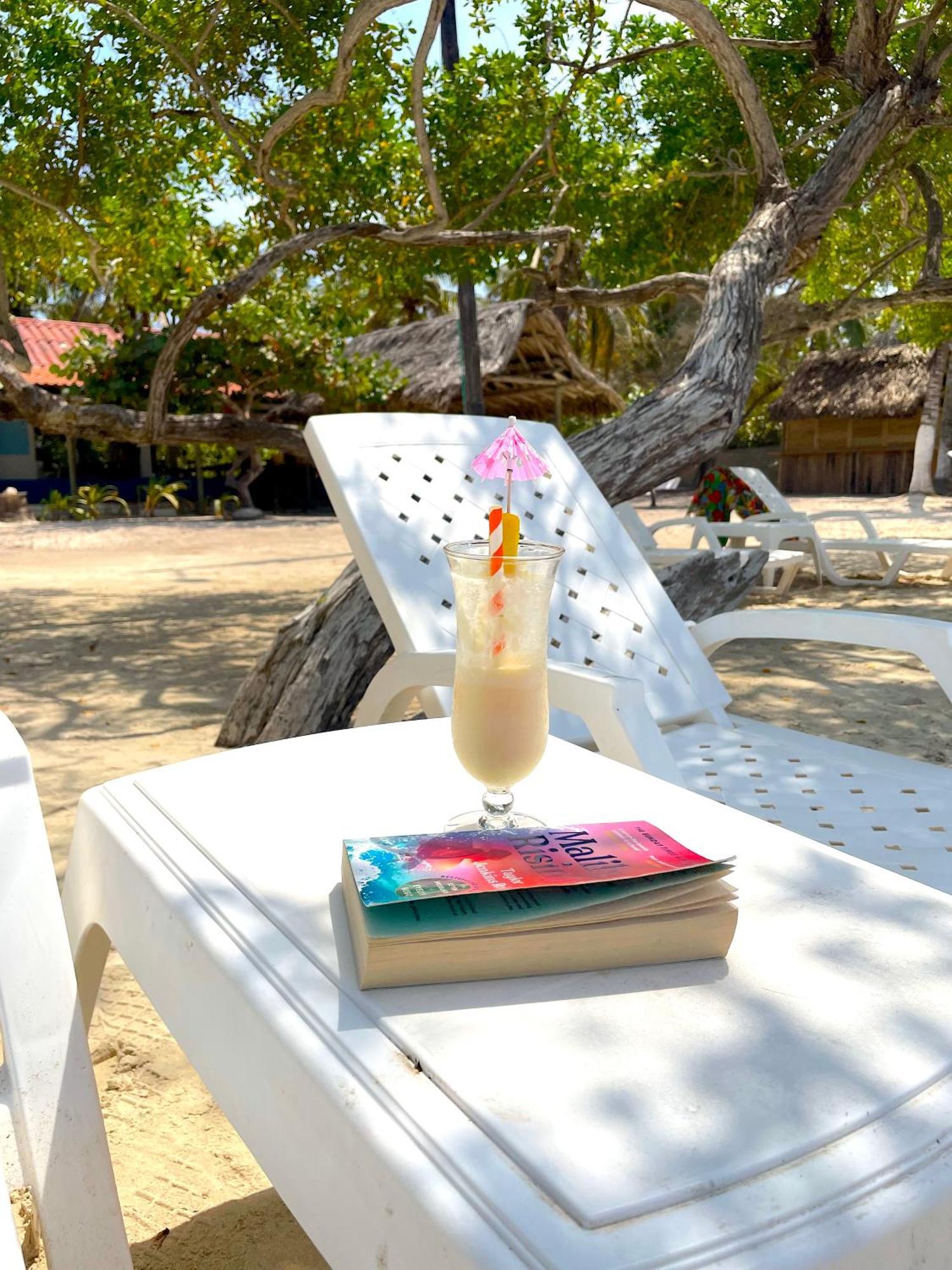 Hotel Carey Beach Baru Bagian luar foto