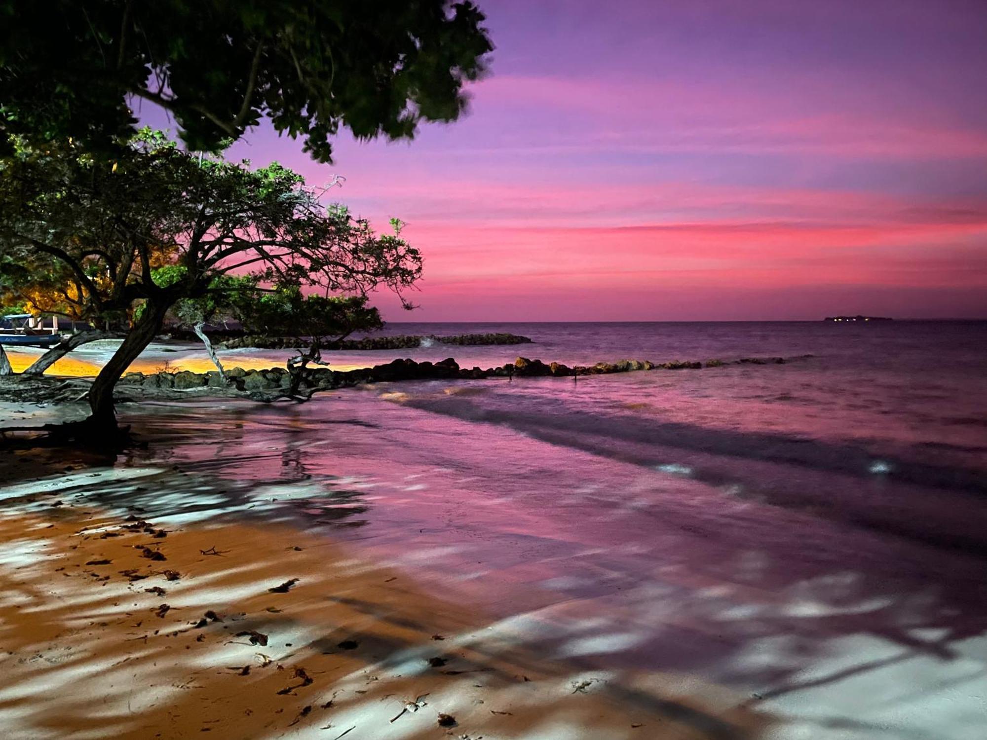 Hotel Carey Beach Baru Bagian luar foto