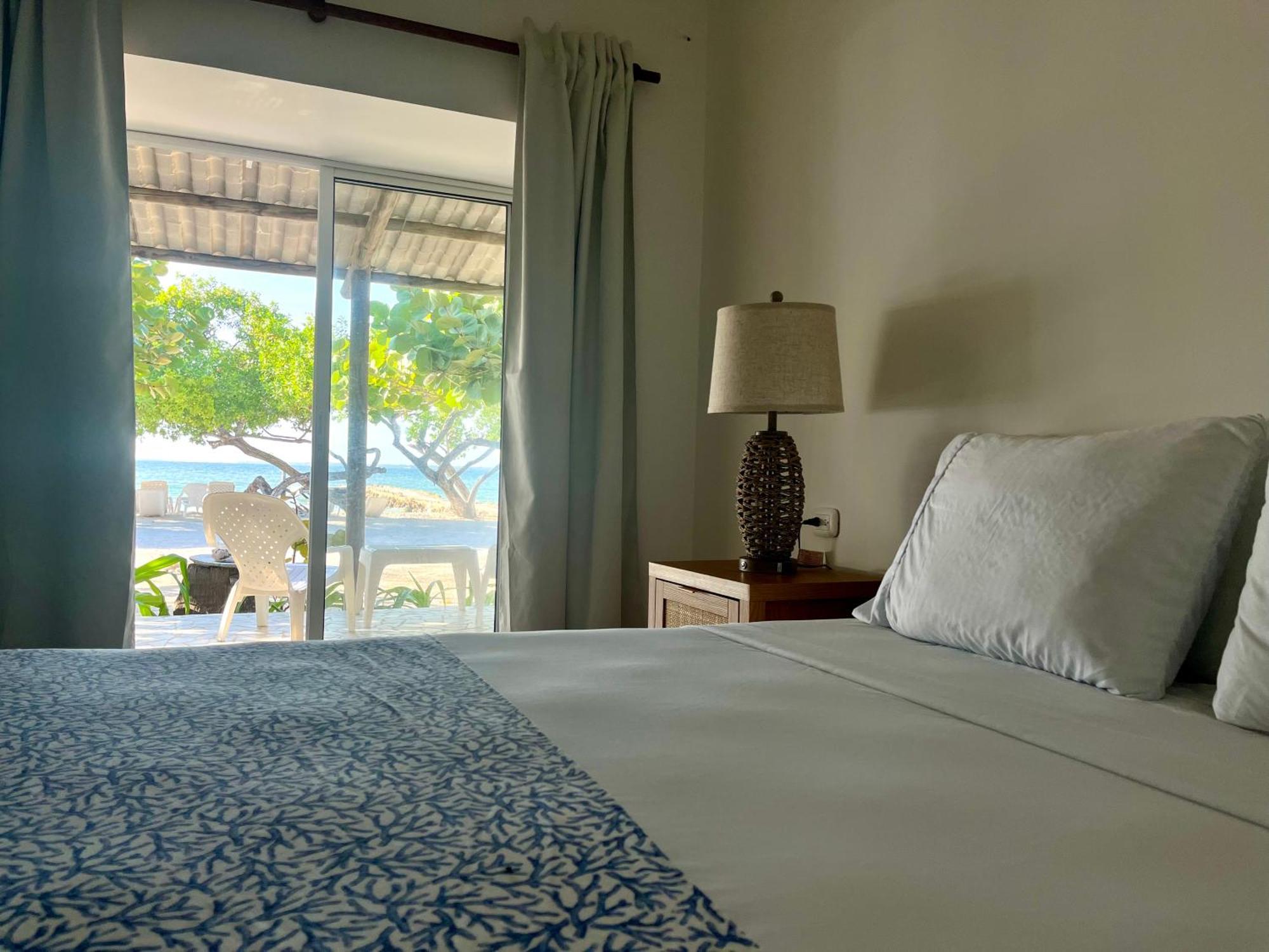 Hotel Carey Beach Baru Bagian luar foto