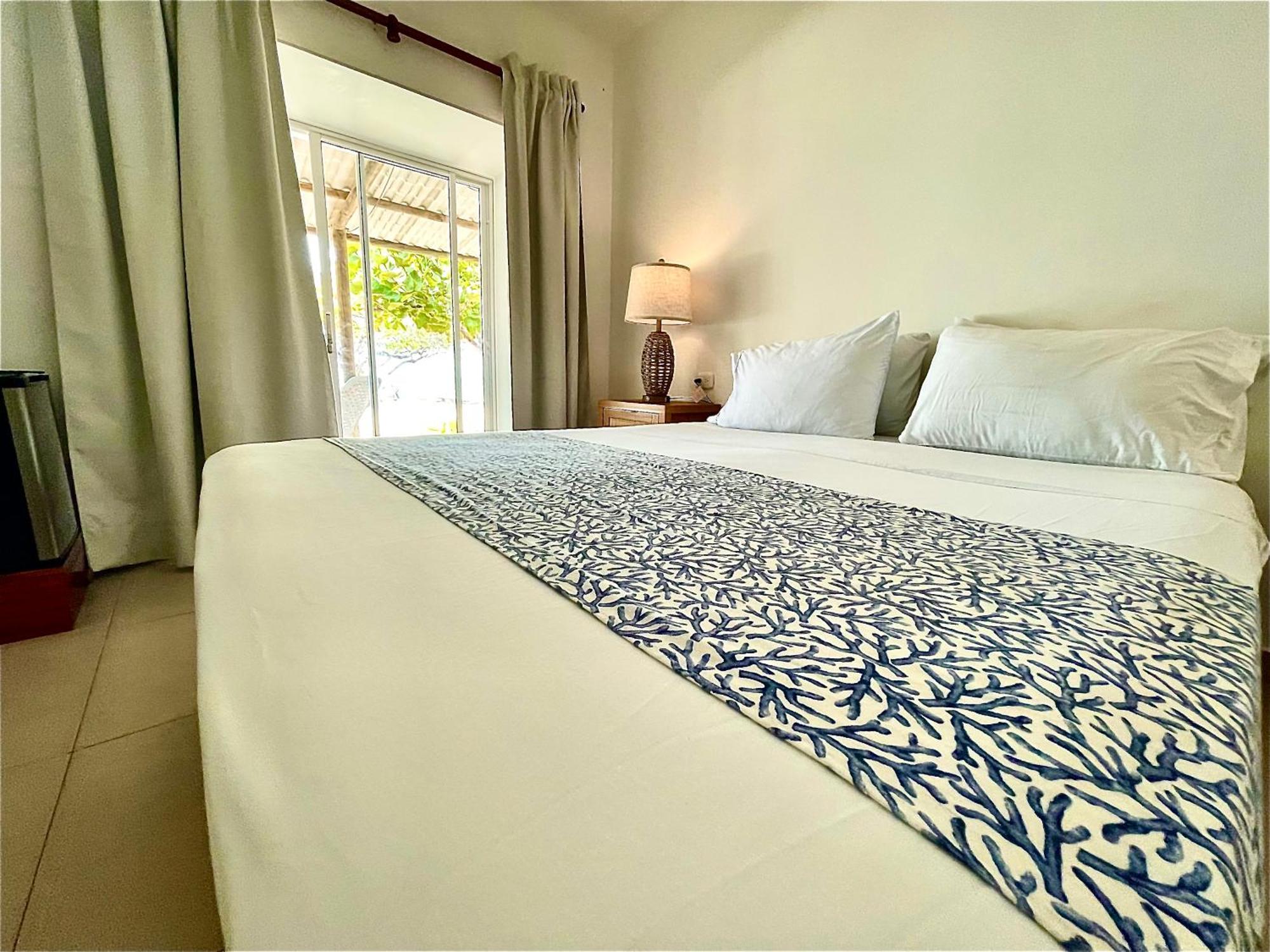 Hotel Carey Beach Baru Bagian luar foto