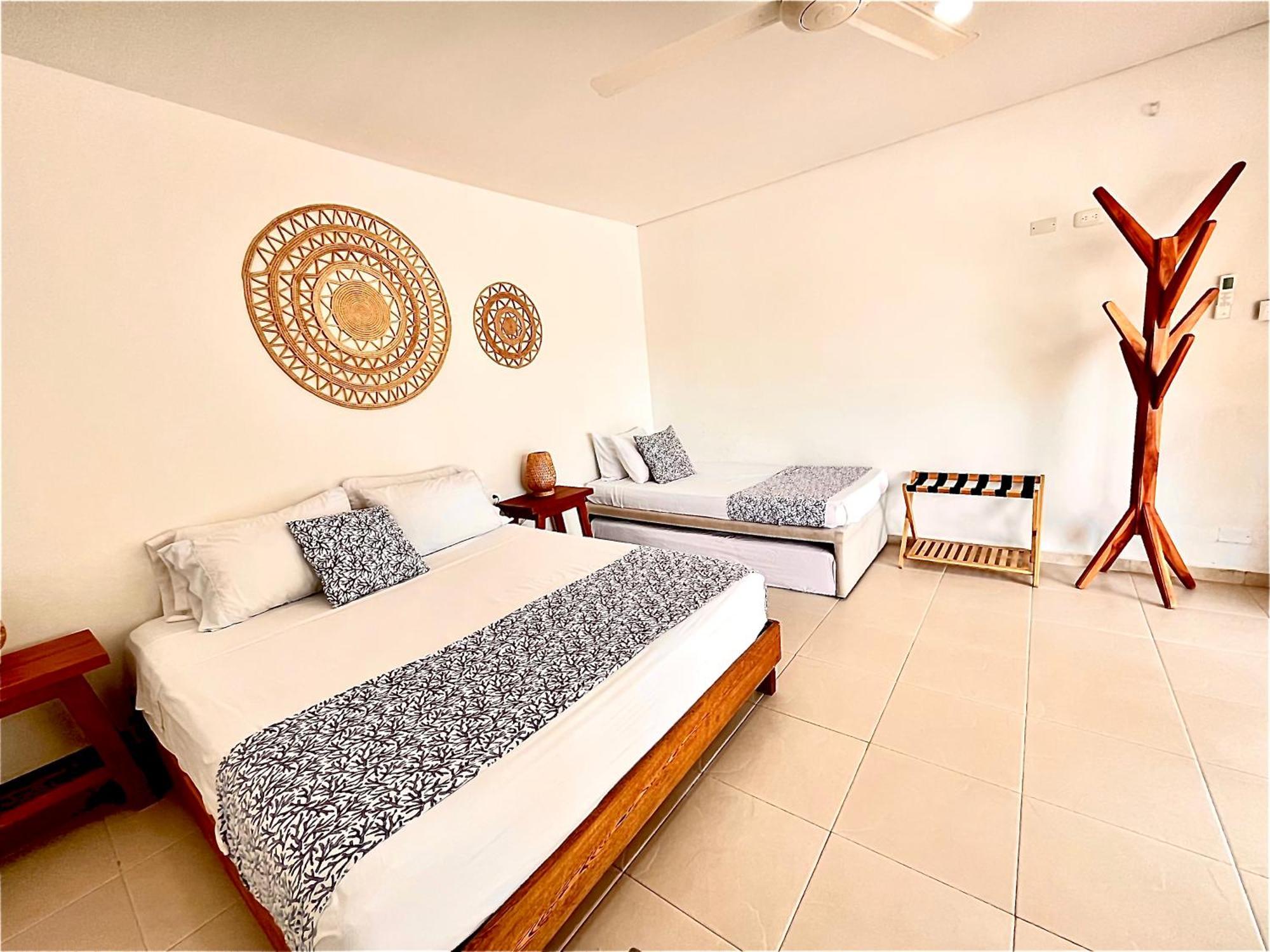 Hotel Carey Beach Baru Bagian luar foto